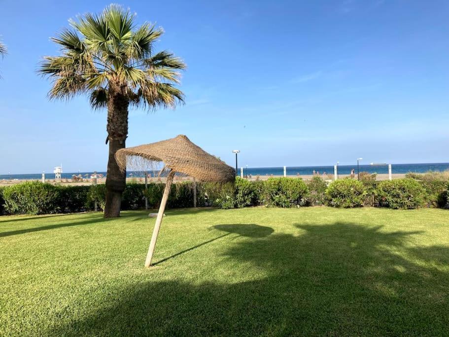 Atico Con Vistas Al Mar En Primera Linea De Playa مْبيرا المظهر الخارجي الصورة